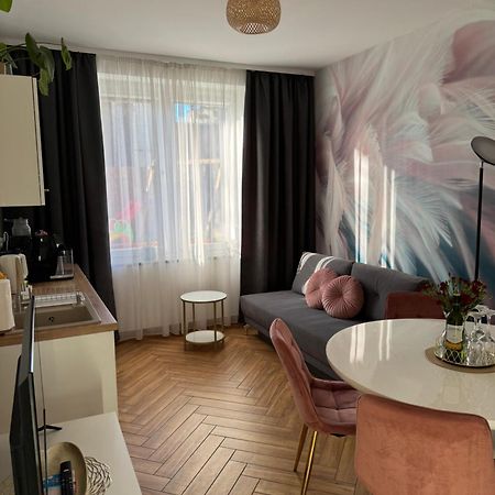 Dawna Mleczarnia Apartamenty Sosnowy نوا رودا المظهر الخارجي الصورة