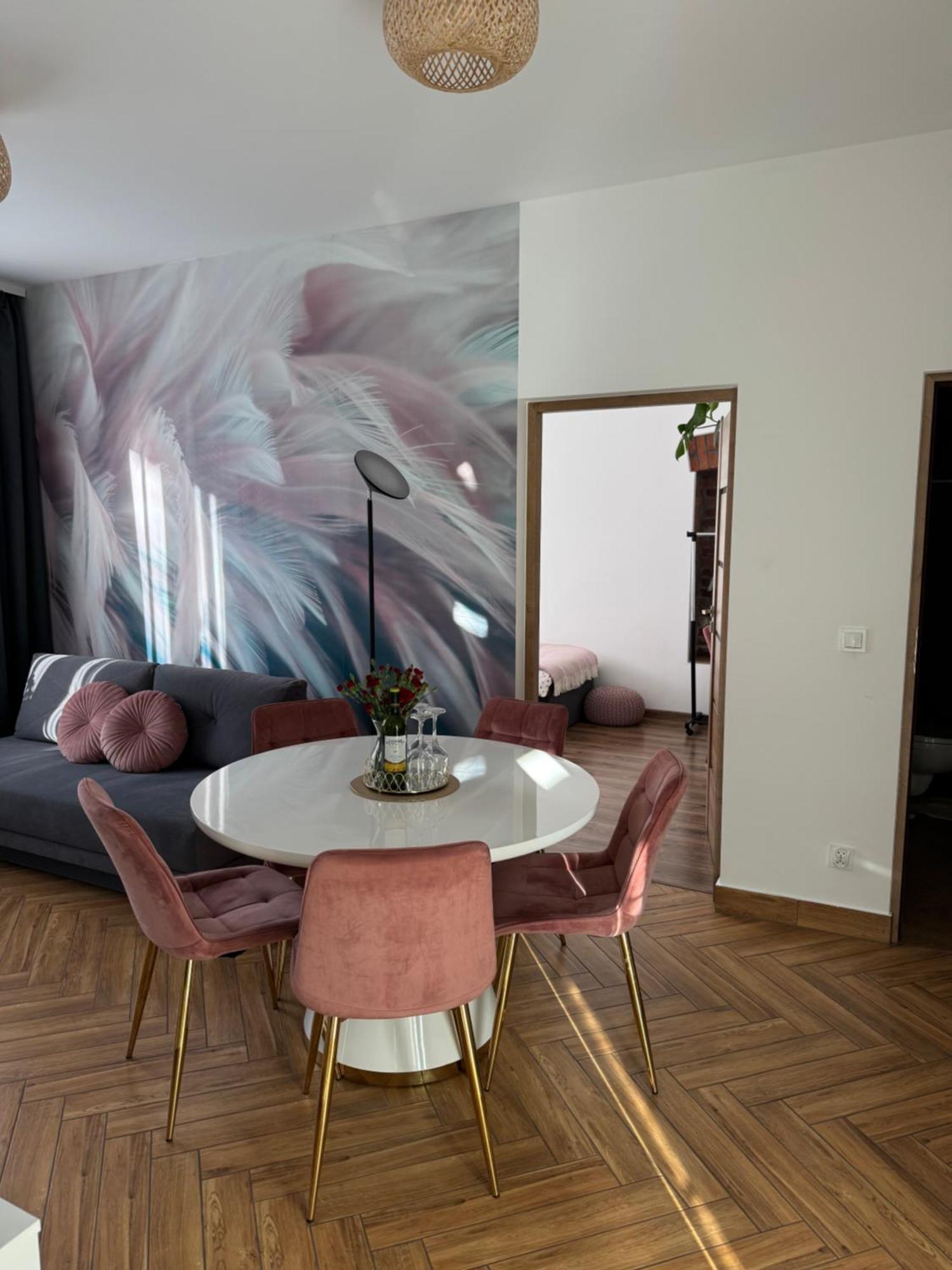 Dawna Mleczarnia Apartamenty Sosnowy نوا رودا المظهر الخارجي الصورة