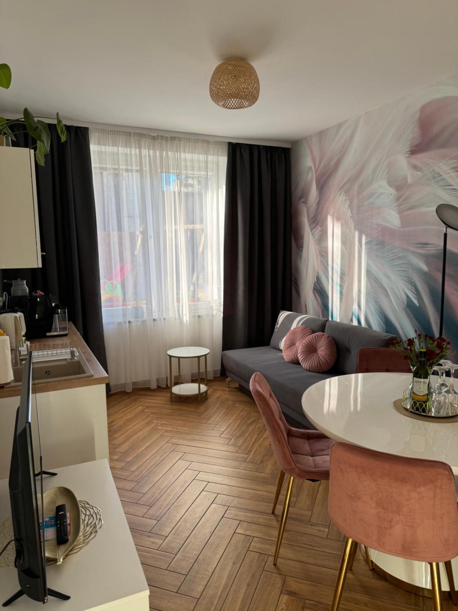 Dawna Mleczarnia Apartamenty Sosnowy نوا رودا المظهر الخارجي الصورة