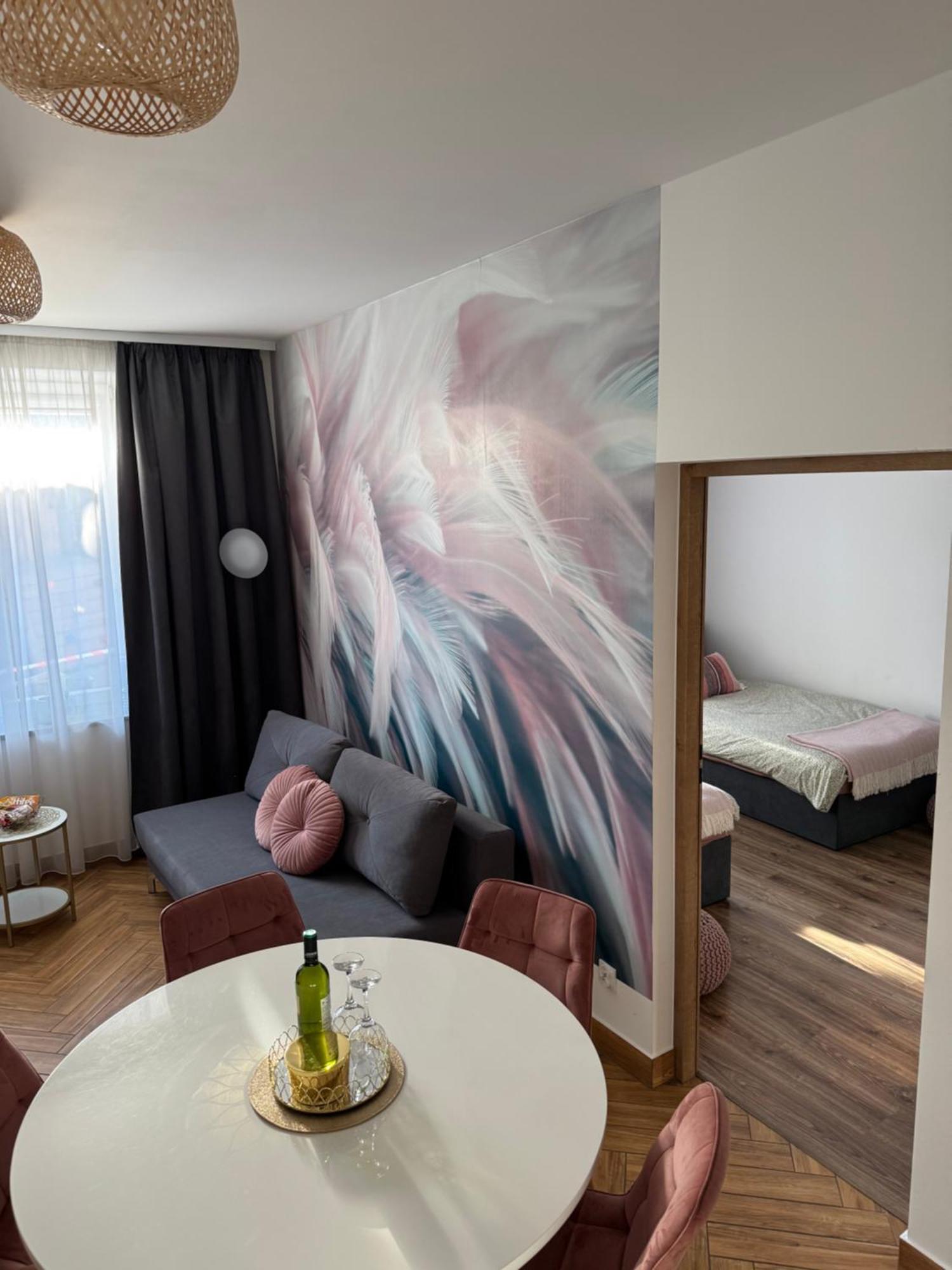 Dawna Mleczarnia Apartamenty Sosnowy نوا رودا المظهر الخارجي الصورة